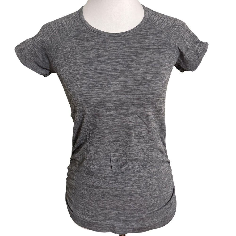 Athleta Heather Gray Short Sleeve T Shirt